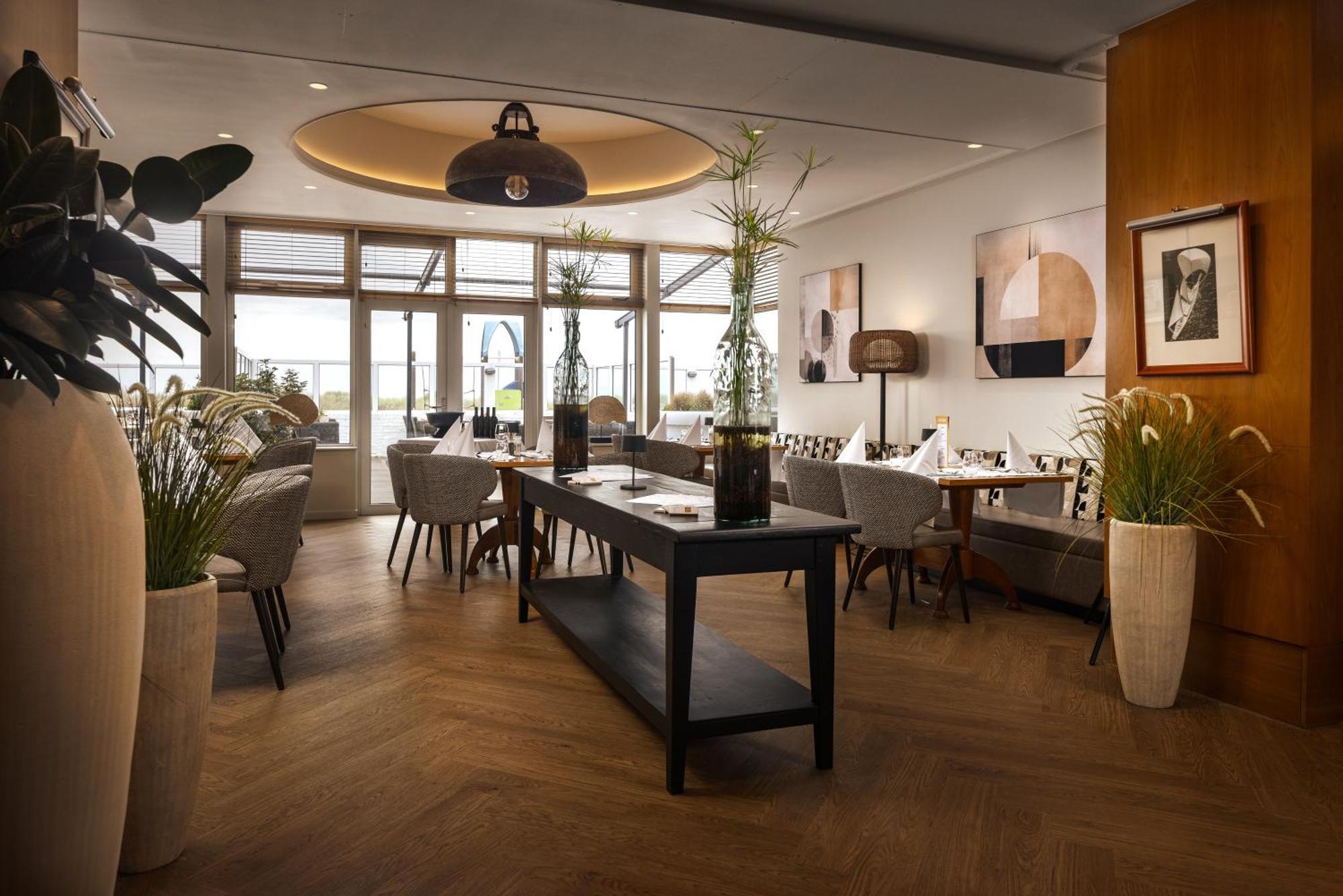Westcord Strandhotel Seeduyn Vlieland Exteriör bild