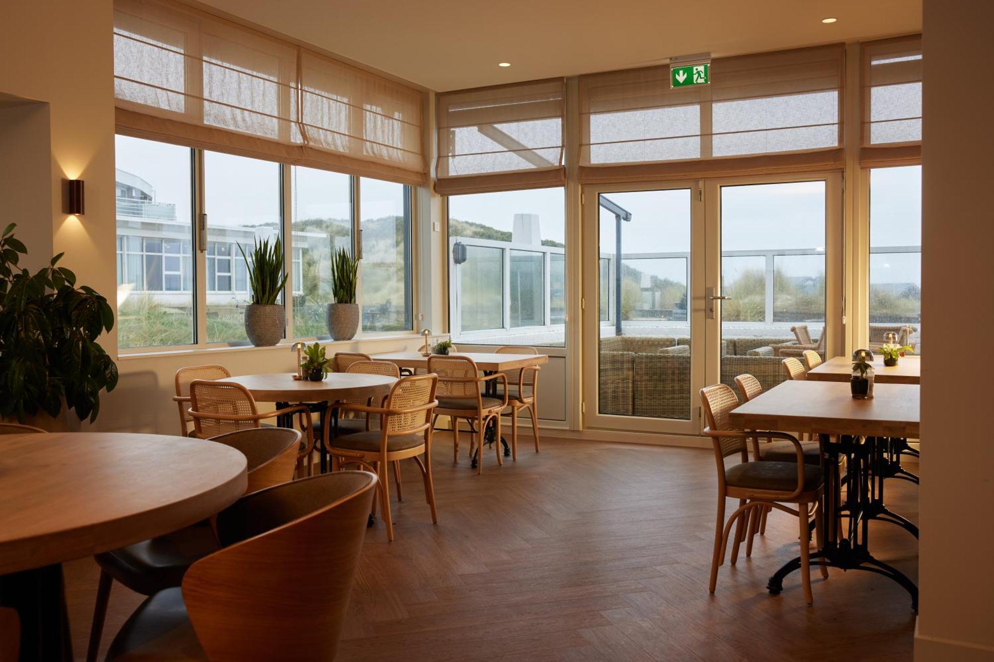 Westcord Strandhotel Seeduyn Vlieland Exteriör bild