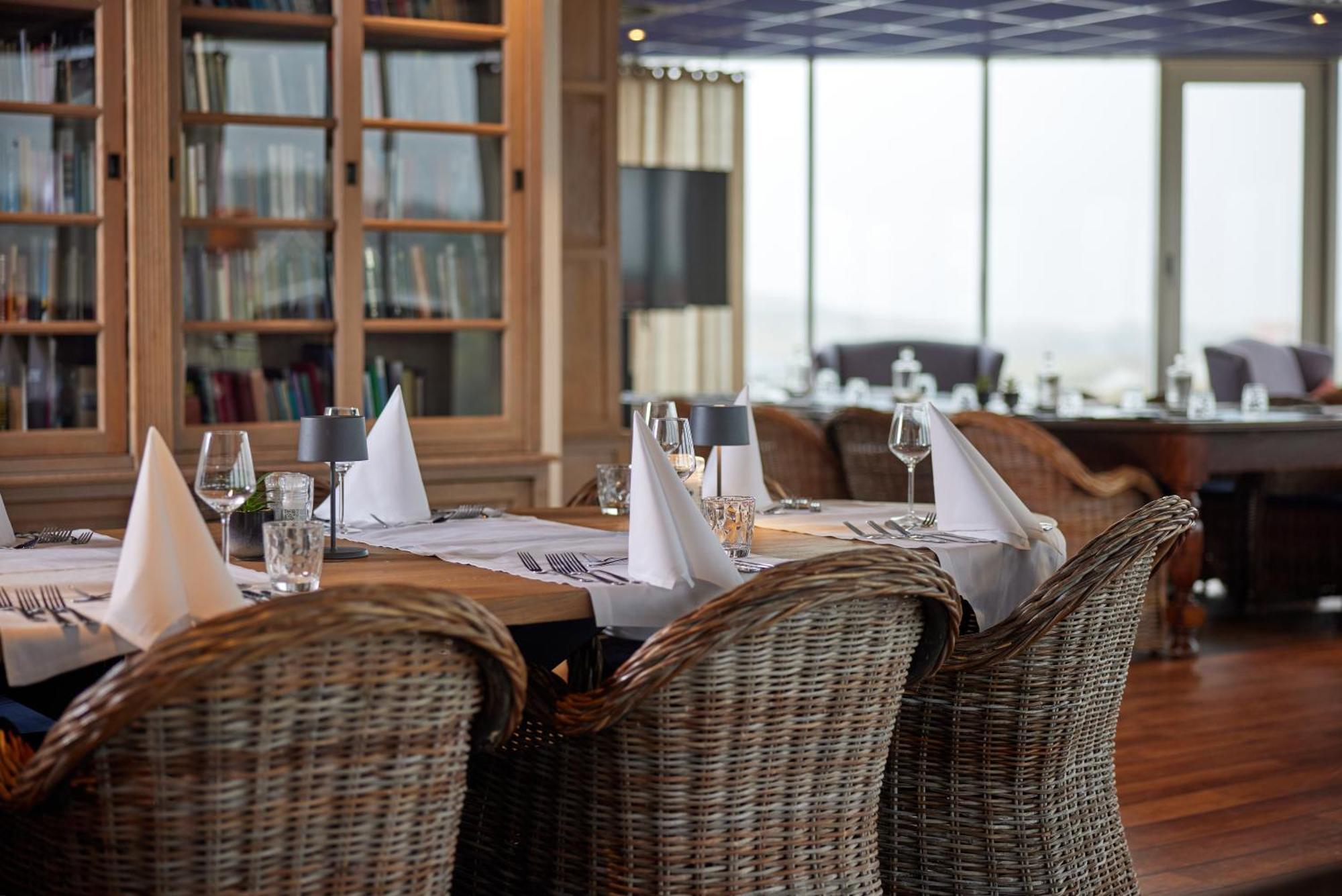 Westcord Strandhotel Seeduyn Vlieland Exteriör bild